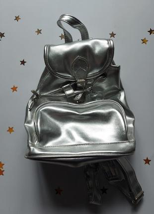 Рюкзак срібного кольору металік1 фото