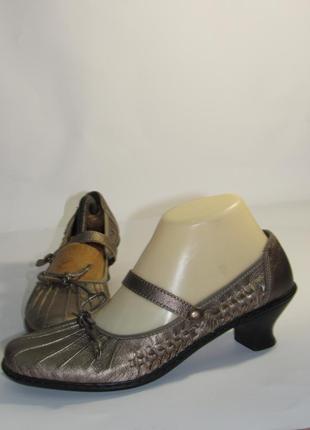 Rieker шкіряні жіночі туфлі 38 розмір h13