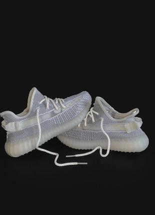 Кроссовки adidas yeezy boost 350 v2 (шнурки рефлектив)