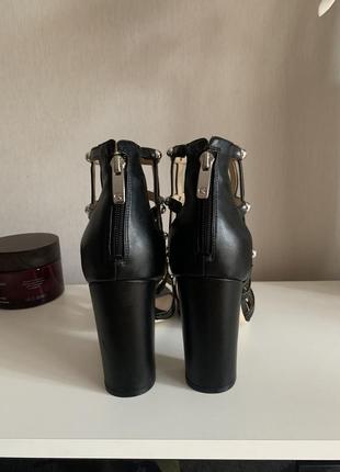 Guess оригинал шикарные босоножки-ботинки размер 407 фото