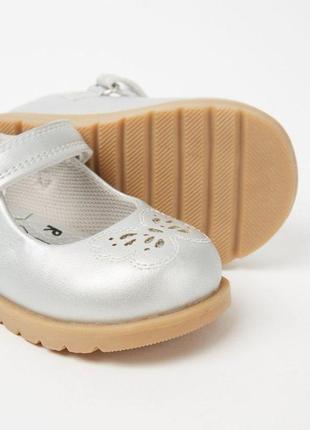 Туфли для девочки