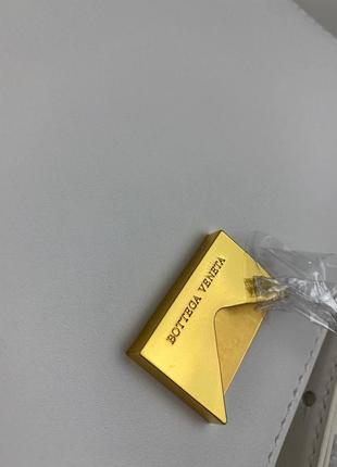 Сумка конверт женская кожаная белая брендовая в стиле bottega5 фото