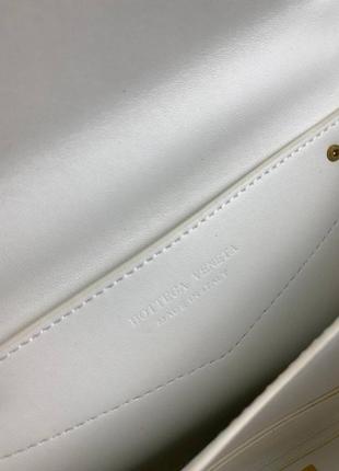 Сумка конверт женская кожаная белая брендовая в стиле bottega4 фото
