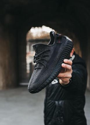 Кроссовки adidas yeezy boost 350 v2 black (повний рефлектив)4 фото