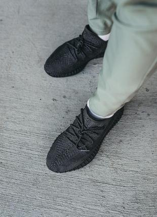 Кроссовки adidas yeezy boost 350 v2 black (повний рефлектив)5 фото