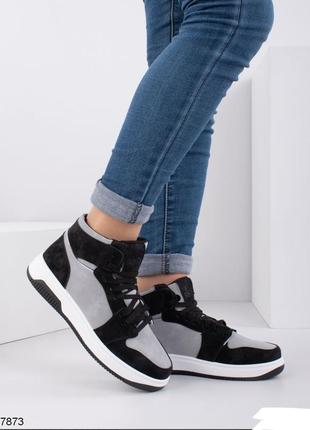 Стильні чорні сірі замшеві високі кросівки модні кроси