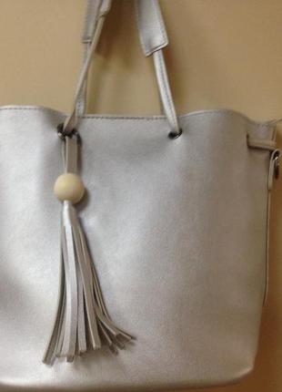 Женская сумка-мешок  24 х 27 см цвет серебристый