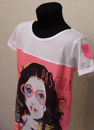 Красочная , стильная  футболка для девочки disney.2 фото