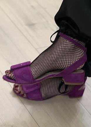 Італійські замшеві босоніжки bianca di