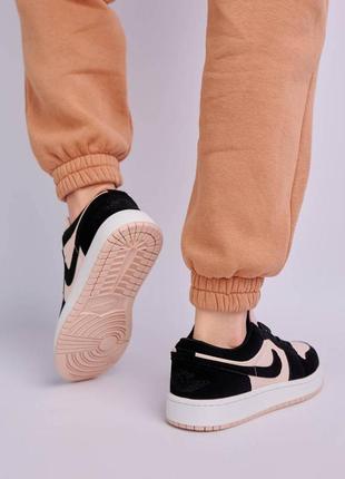 Nike jordan 1 low pink black брендовые женские низкие черно-розовые кроссовки найк джордан тренд весна лето осень новинка жіночі чорні рожеві кросівки3 фото