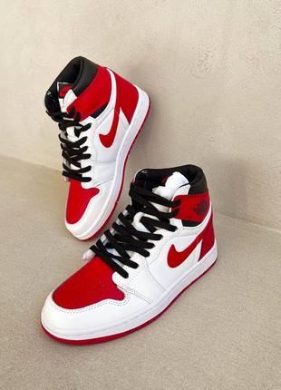 Nike jordan 1 retro white/ university red брендові високі червоні білі трендові кросівки найк джордан весна осінь високі червоні білі кросівки