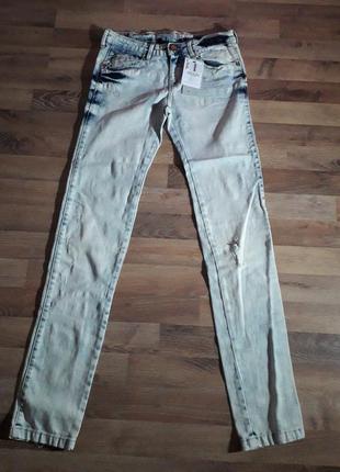 Джинси bershka