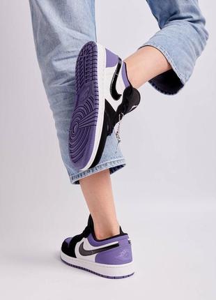 Nike jordan 1 low purple black брендові фіолетові кросівки найк джордан тренд весна літо осінь фіолетові круті жіночі кросівки4 фото