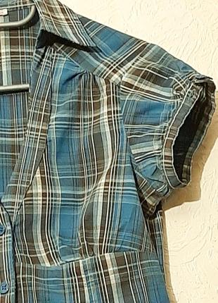 Tally weijl стильна сорочка в клітинку блакитна чорна блузка з коротким рукавом на застібці дівчині4 фото