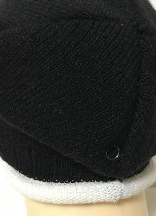 Спортивная полушерстяная шапка унисекс   цвет - черный с белым2 фото
