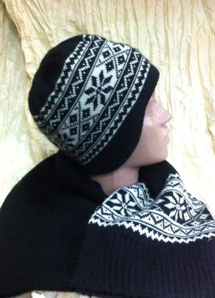 Женский набор  шапочка с ушками и шарф с рисунком