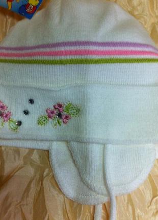Одинарная шапочка с ушками , вышивкой белая в полоску для новорождённых2 фото