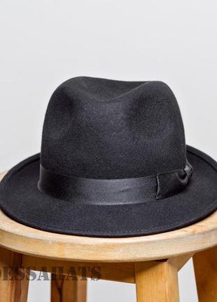 Классическая чёрная мужская фетровая  шляпа  поля 6,7 см размер 57  58 см2 фото