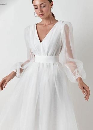 Шикарное пышное белое платье