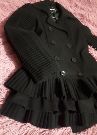 Итальянское пальто фирменное кукольный фасон эксклюзивное с пышной юбкой🖤.1 фото