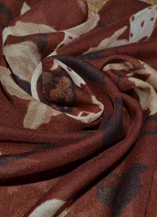 Легкий повітряний брендовий шарф next коричневий в квітковий принт made in italy1 фото