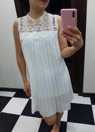Kiwe белоснежное платье плиссе