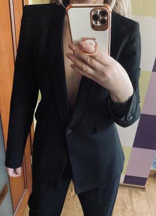 Шикарный черный пиджак от zara.3 фото