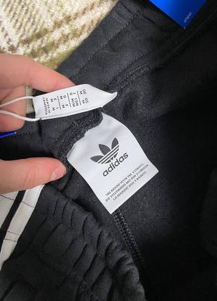 Оригинал брюки adidas5 фото