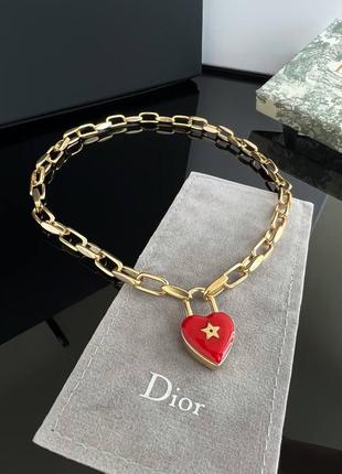 Брендовое колье на шею с кулоном