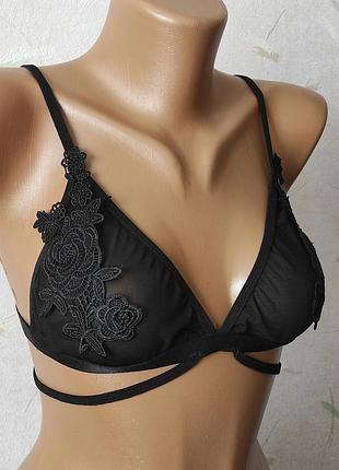 Гарний витончений бюстгальтер