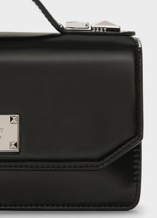 Сумка кроссбоди кожаная dkny pearl top handle crossbody r11exl40 оригинал3 фото