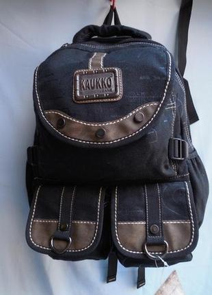 Рюкзак чёрный из  джинсовой ткани с тремя  карманами