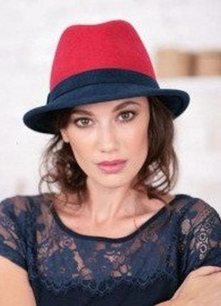 Капелюх з фетру чоловічого стилю колір червоний-синій