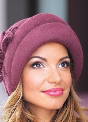 Фетровий берет з асиметричними складками