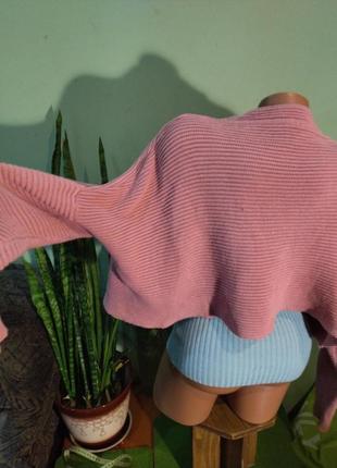 Стильный свитер рукава розового цвета3 фото