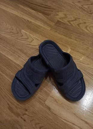 Детские шлепанцы