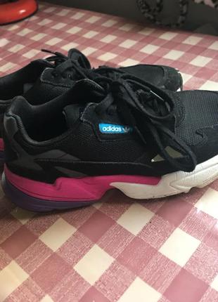 Adidas falcon w красовки