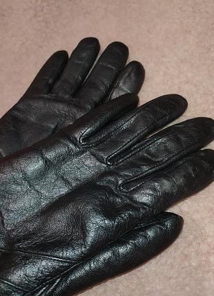 Кожаные женские перчатки