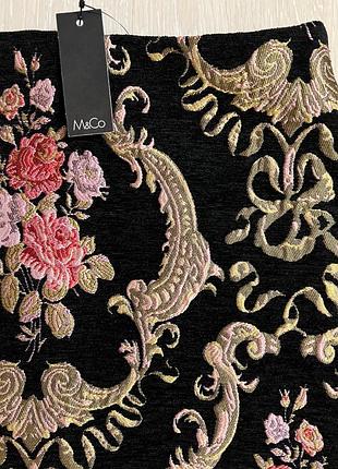 Нереально красивая и стильная брендовая юбка в цветах.