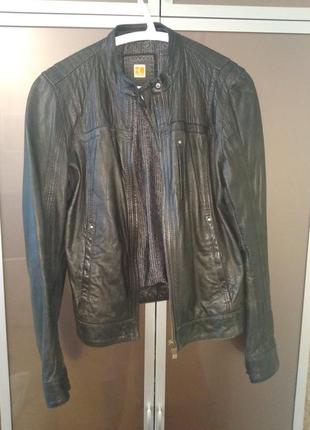 Куртка шкіряна жіноча