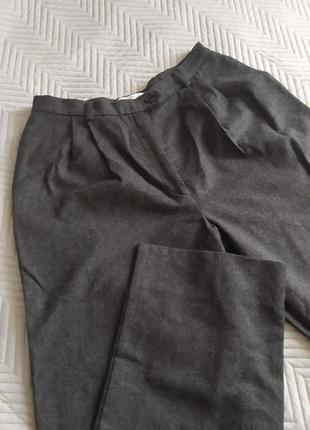 Широкие брюки с защипами шерсть серые1 фото