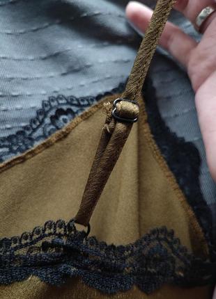 Майка блуза топ в білизняному стилі з мереживом asos сатинова zara під шовк хакі rover island5 фото