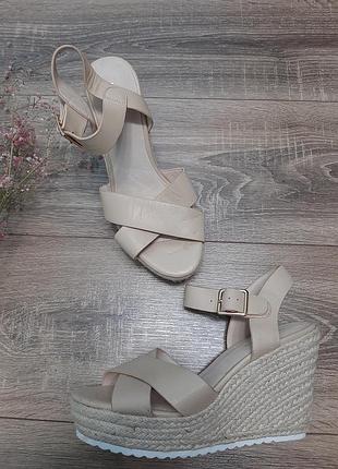 Босоніжки танкетка натуральна шкіра cosmoparis