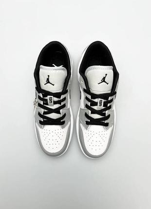 Nike jordan 1 low grey black брендовые серые трендовве кроссовки найк джордан весна лето осень жіночі сірі круті кросівки10 фото