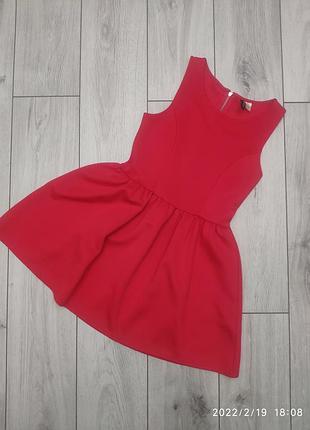 Яркое платье h&m