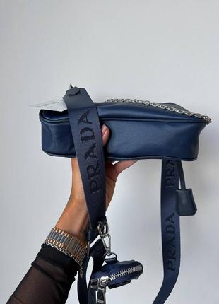 Re-edition mini blue брендовая стильная синяя сумочка в стиле прада трендовая модель жіноча розкішна блакитна синя сумка6 фото