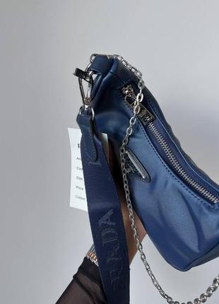 Re-edition mini blue брендовая стильная синяя сумочка в стиле прада трендовая модель жіноча розкішна блакитна синя сумка3 фото