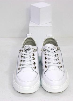 Белые женские туфли кроссовки4 фото