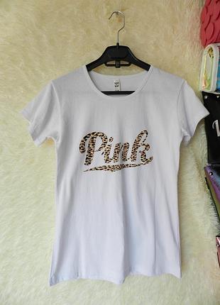 ✅ яскрава футболка