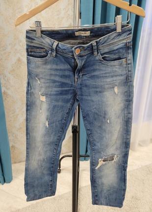 Жіночі джинси